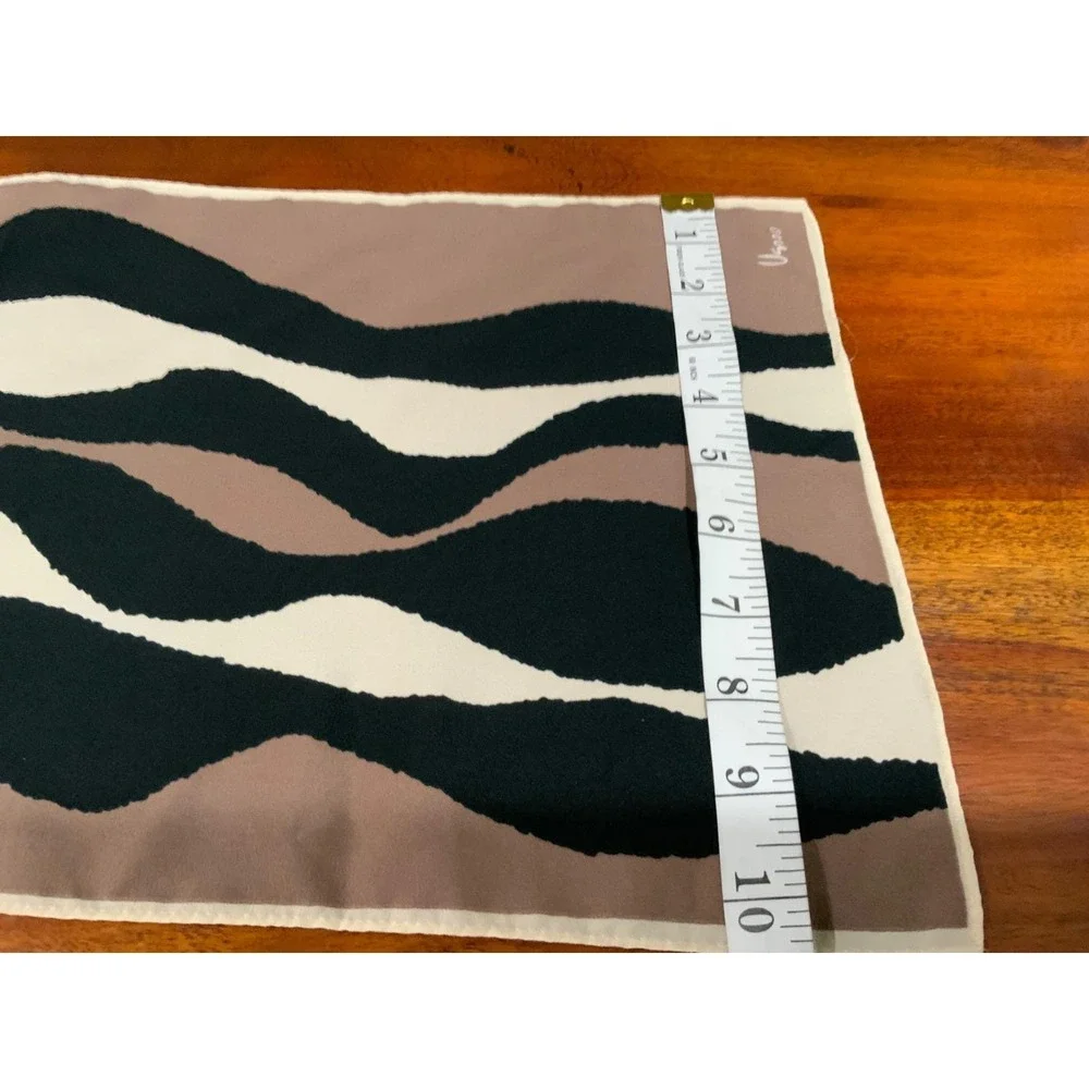Vera  Vintage Oblong Scarf Abstract Wavy Print Black Brown Cream Japan